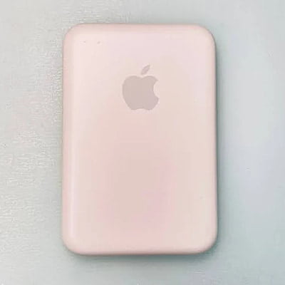 MagSafe Battery Pack by Apple (IM) MagSafe Battery Pack by Apple (IM)